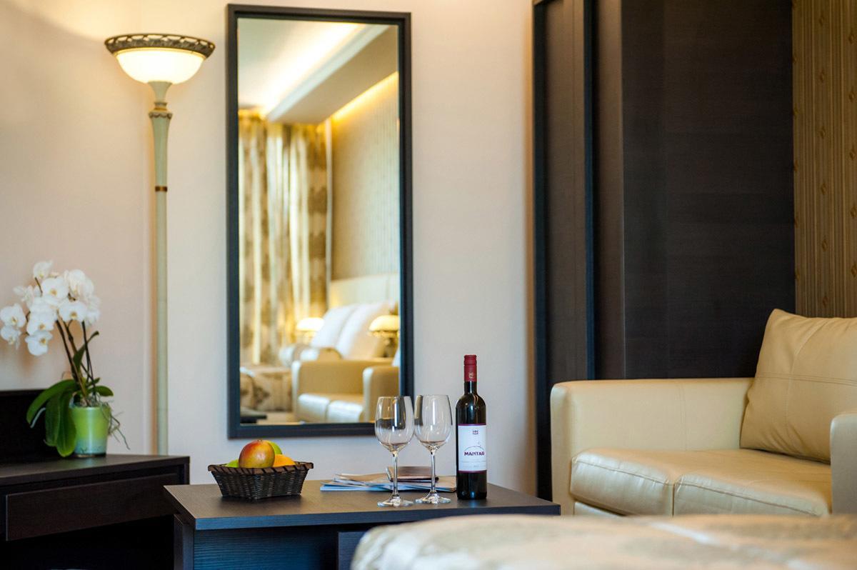Mantar Spa Hotel Marikostinovo エクステリア 写真
