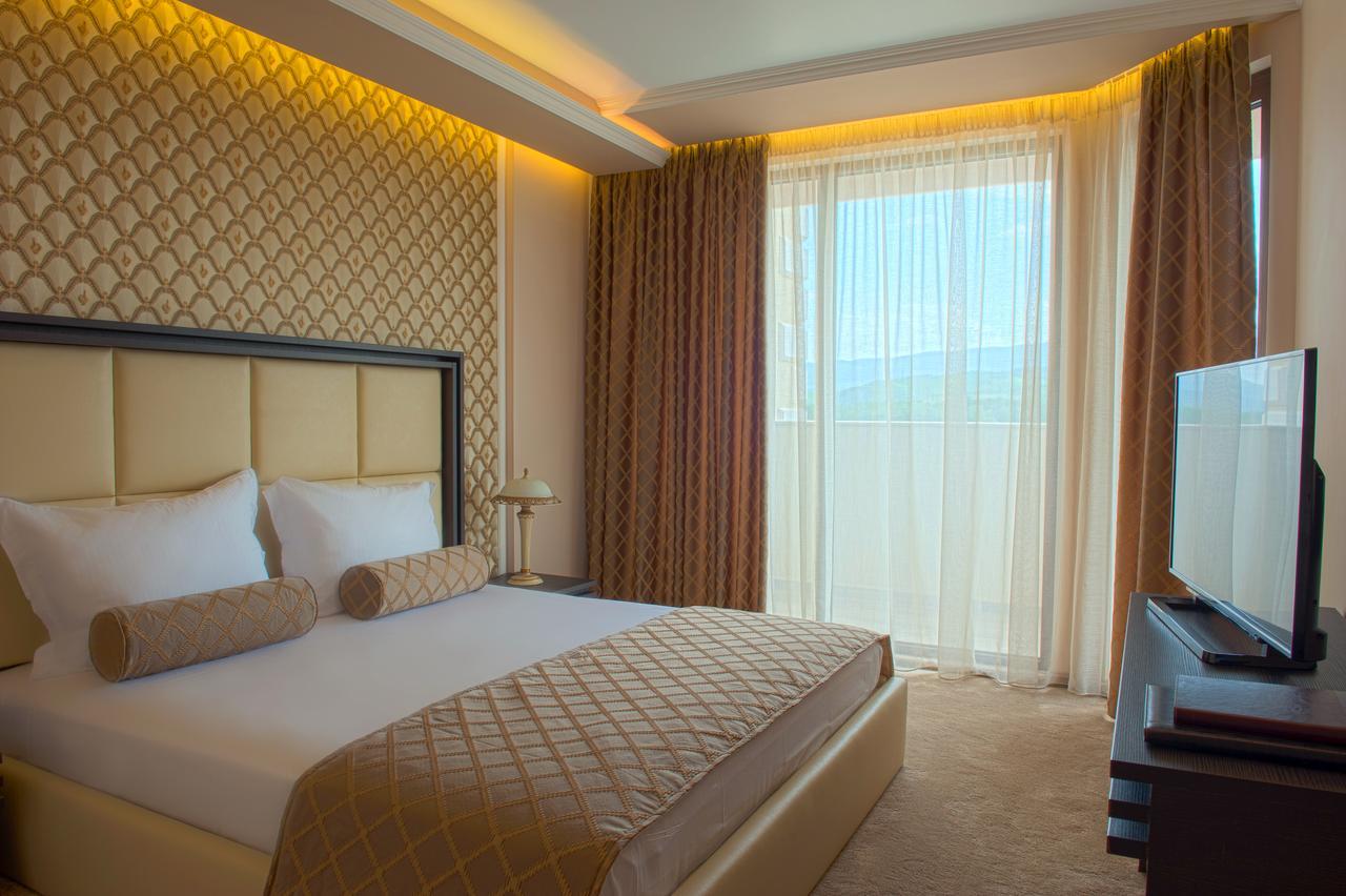 Mantar Spa Hotel Marikostinovo エクステリア 写真